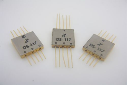 1 x ANZEC DS-117 , Three-way Power Divider 1-300Mhz , Gold plated